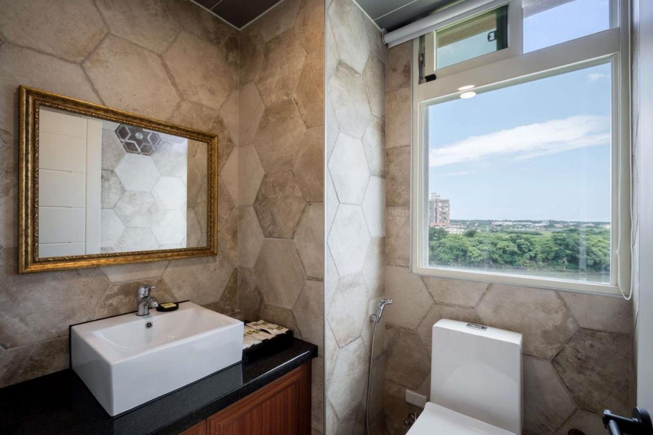 The White Paris Hotel Jiaoxi Bagian luar foto